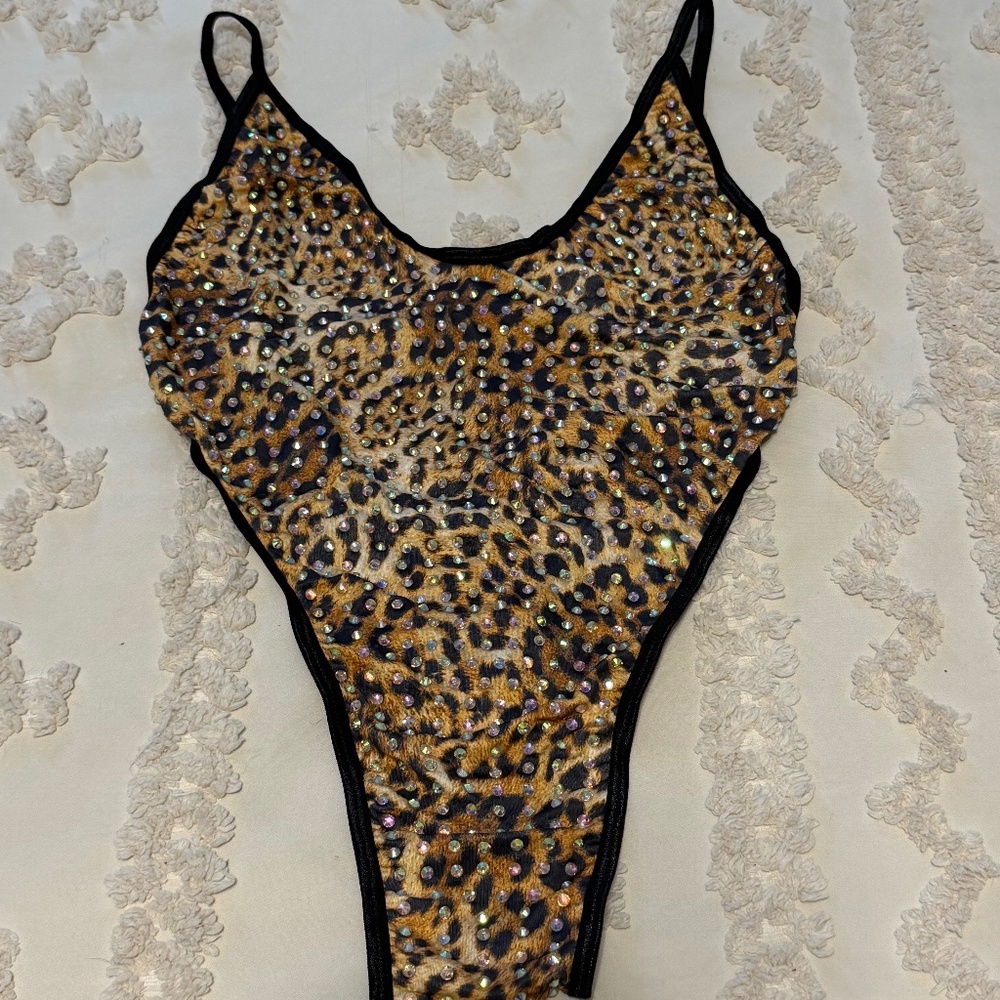 Leopard print with rhinestones bodysuit
